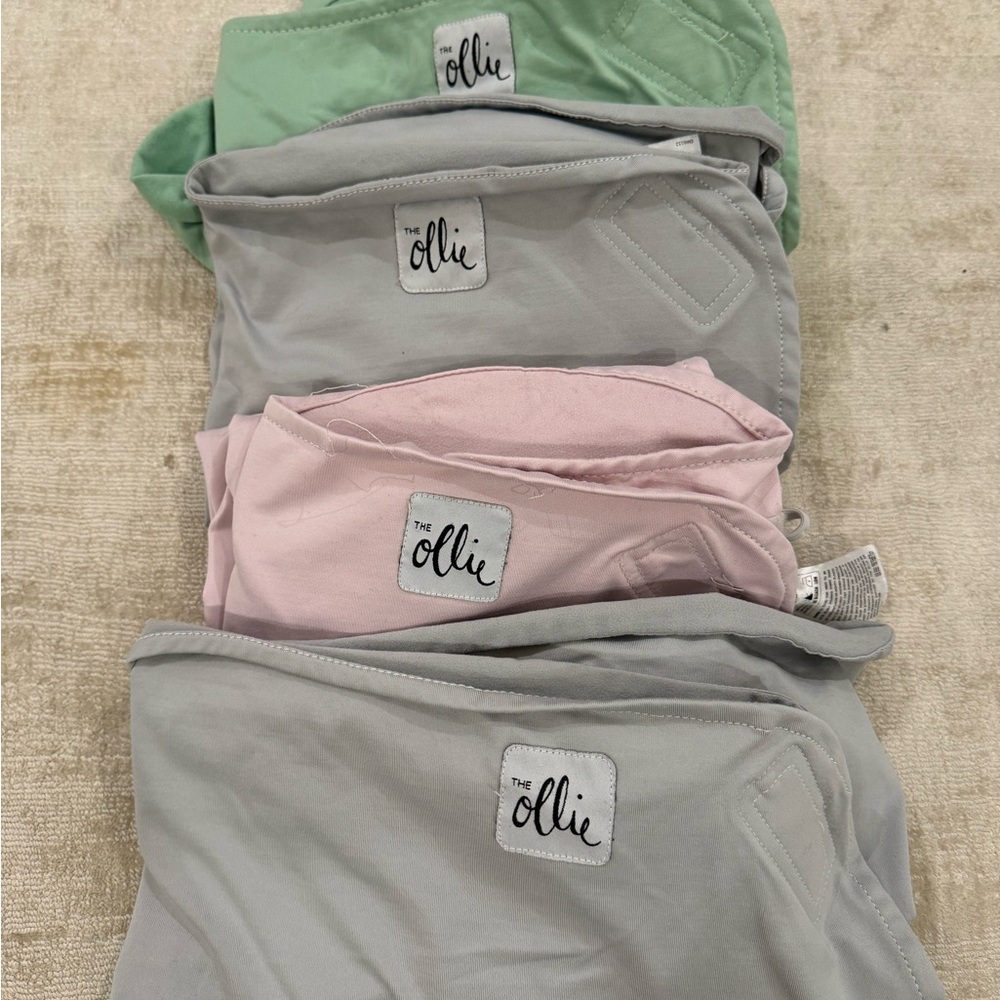 Ollie swaddles for sale! Gently used, perfect condition